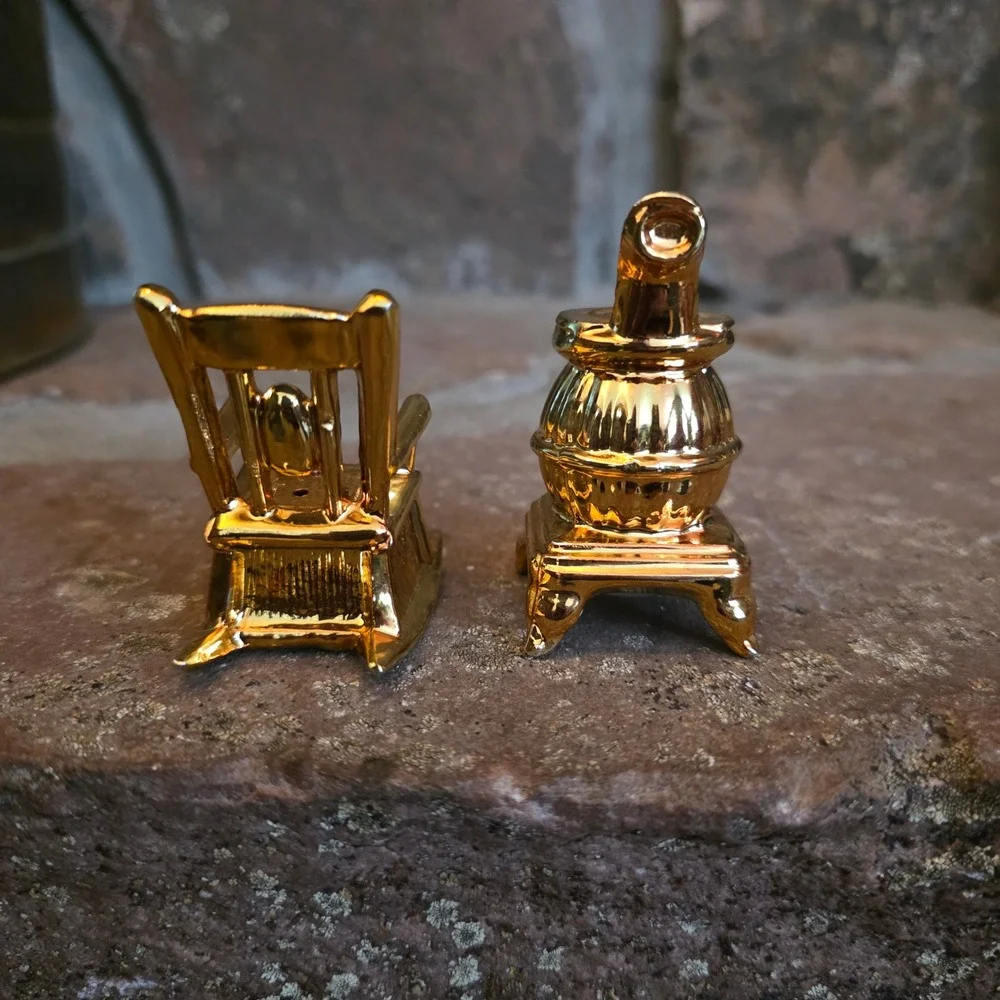 Vintage Gold Tone Miniature Rocking Chair and Potbelly Stove Salt Pepper Shakers